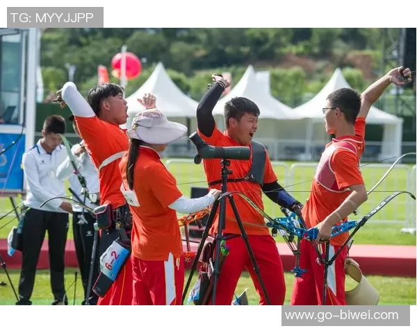 欢乐足球A组合带你体验激情四溢的足球盛宴与团队协作的乐趣