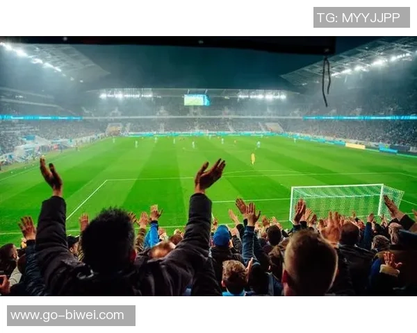 秋季足球热潮来袭穿上秋裤尽享球场激情与温暖 秋季足球热潮来袭穿上秋裤尽享球场激情与温暖