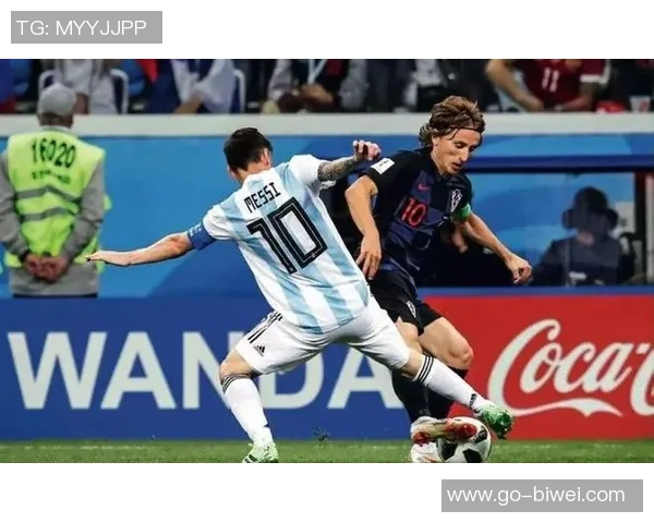 足球中场大师II的战术解析与技巧提升之路